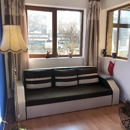 Apartman One Bedroom Flat With Garden And Barbeque