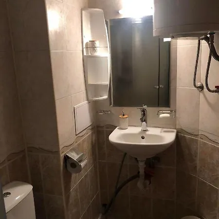One Bedroom Flat With Garden And Barbeque Apartman *