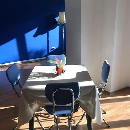 Apartment One Bedroom Flat With Garden&barbeque