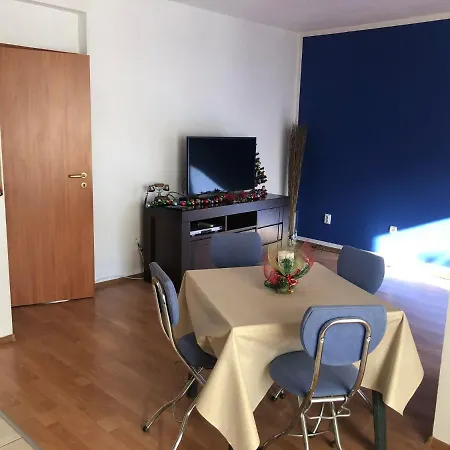 Apartament One Bedroom Flat With Garden And Barbeque *