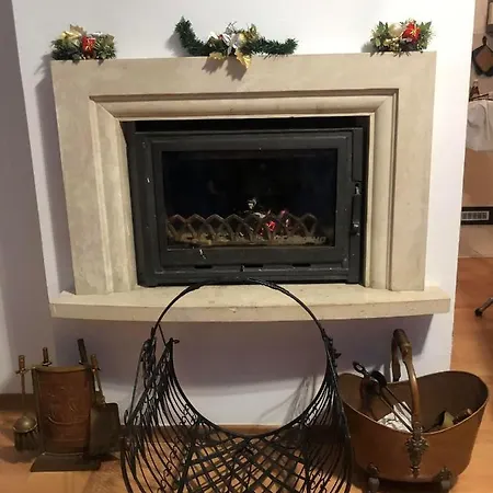 One Bedroom Flat With Garden And Barbeque Apartament