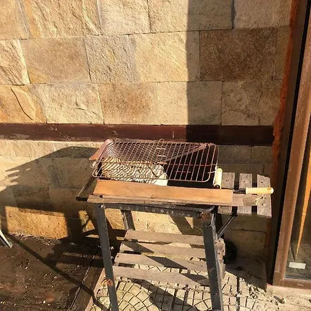 One Bedroom Flat With Garden And Barbeque * 반스코