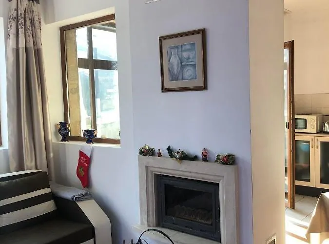 One Bedroom Flat With Garden And Barbeque شقة